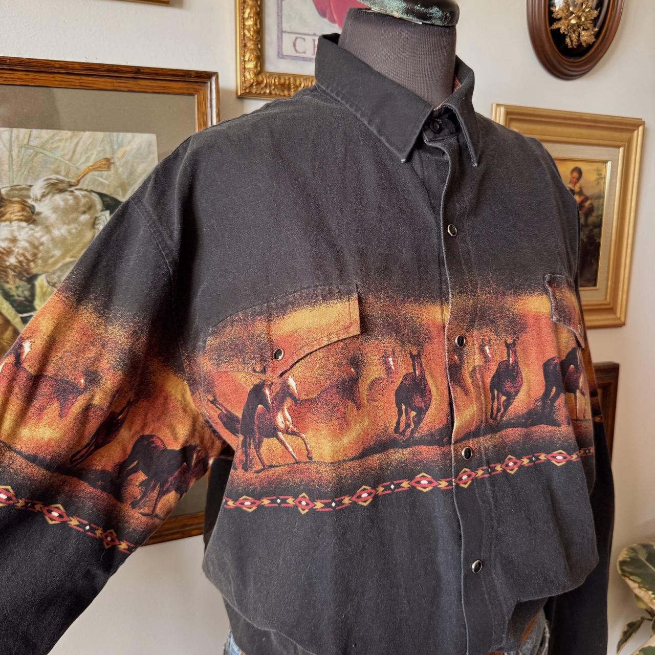 Wild horses snap button shirt (XL)