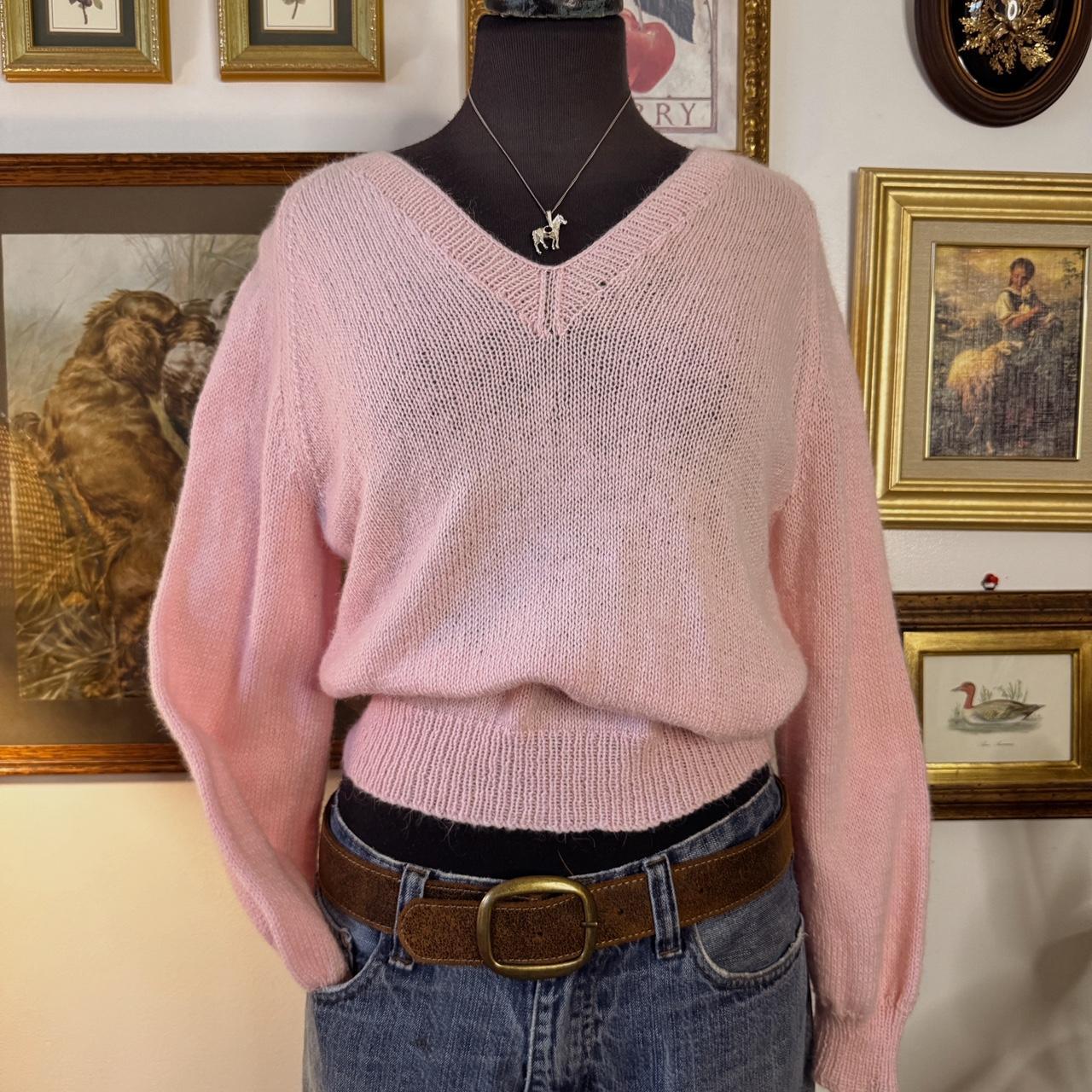 Pink hand knit vintage sweater (S)
