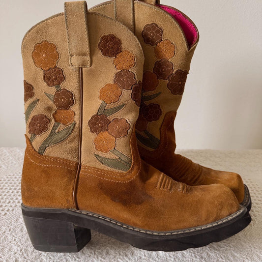 Suede floral cowgirl boots (8)