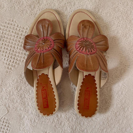 Tan leather flower sandals (37)