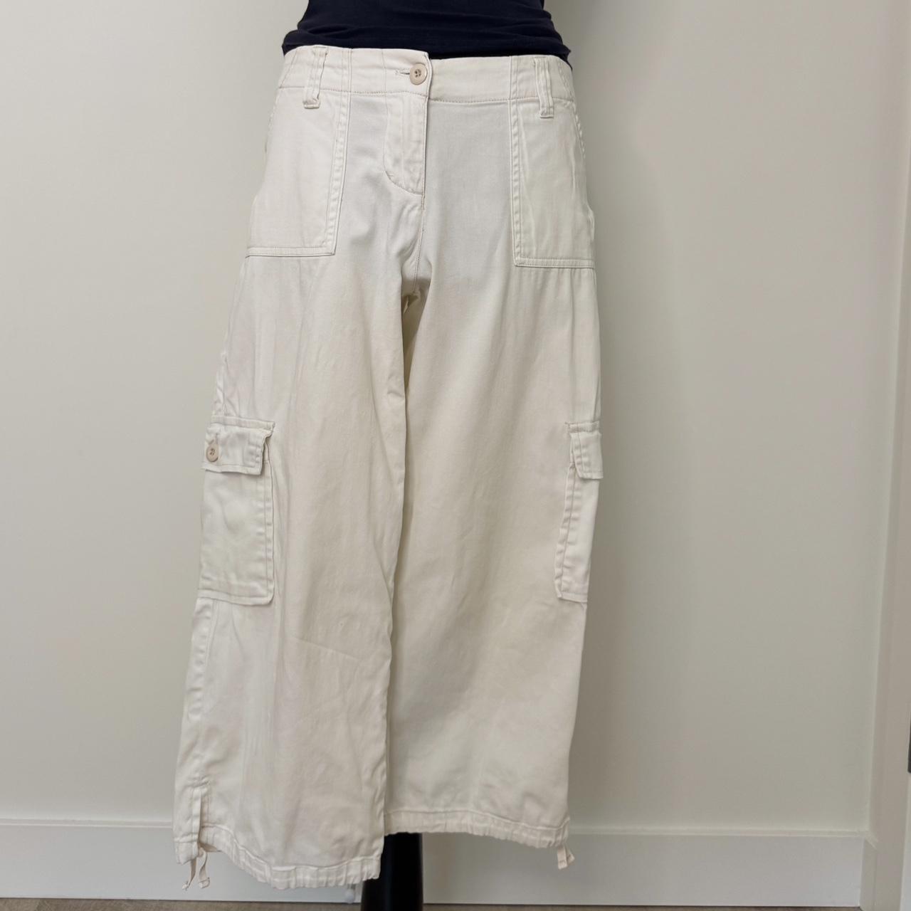 Y2K cream cargo capri pants (S)