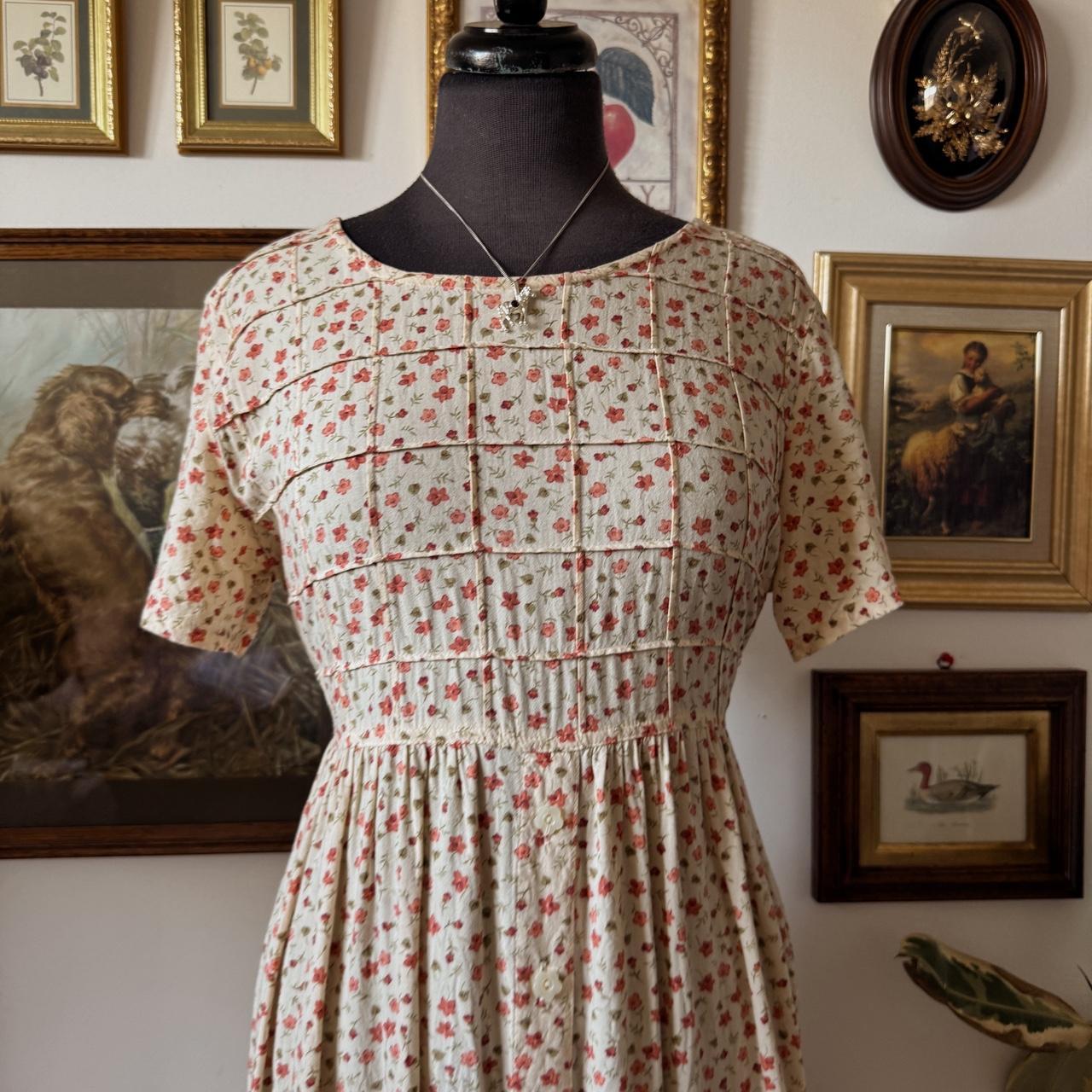 Vintage cottage cream floral maxi dress (M)