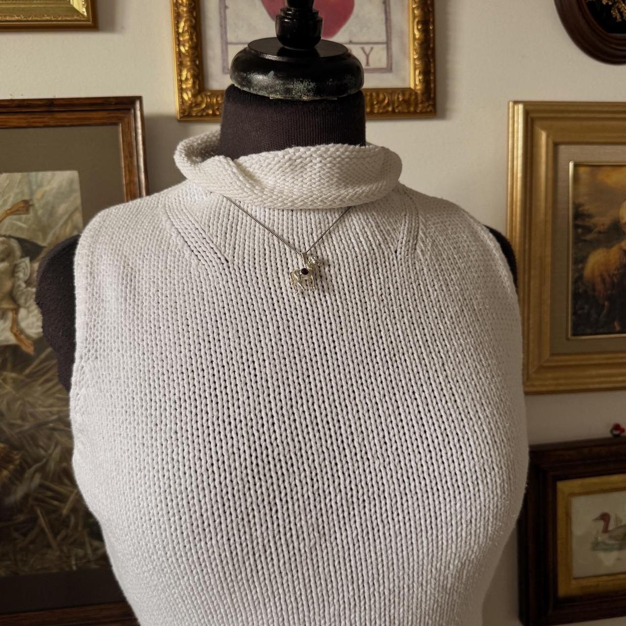 White knitted mock neck top (M/L)