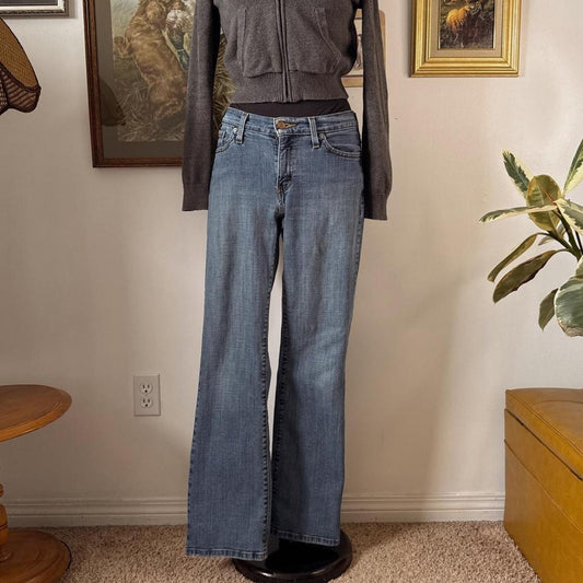 Levis bootcut jeans (S)