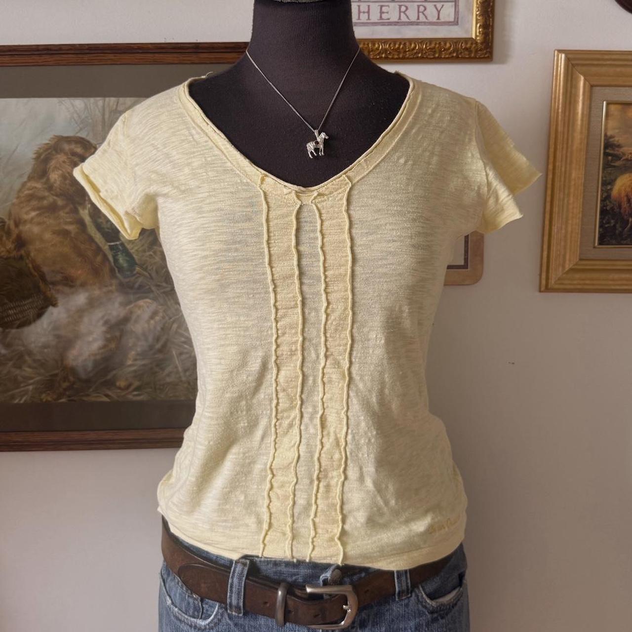 Butter yellow baby tee (L)