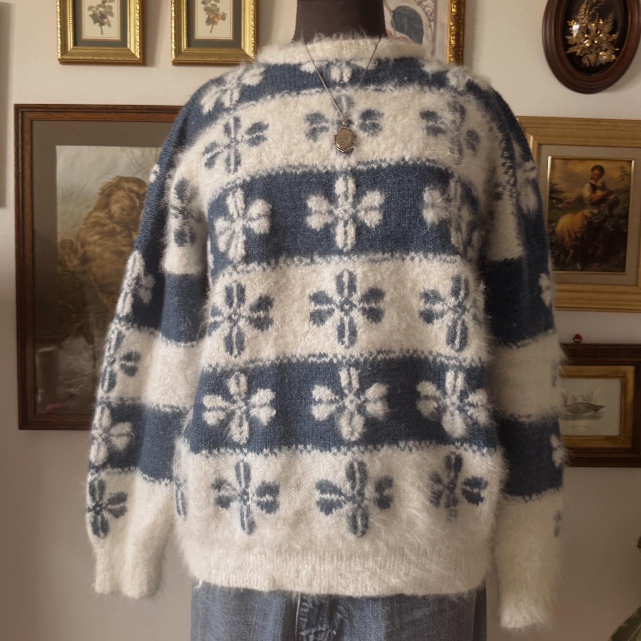 Angora knit flower sweater (S/M)