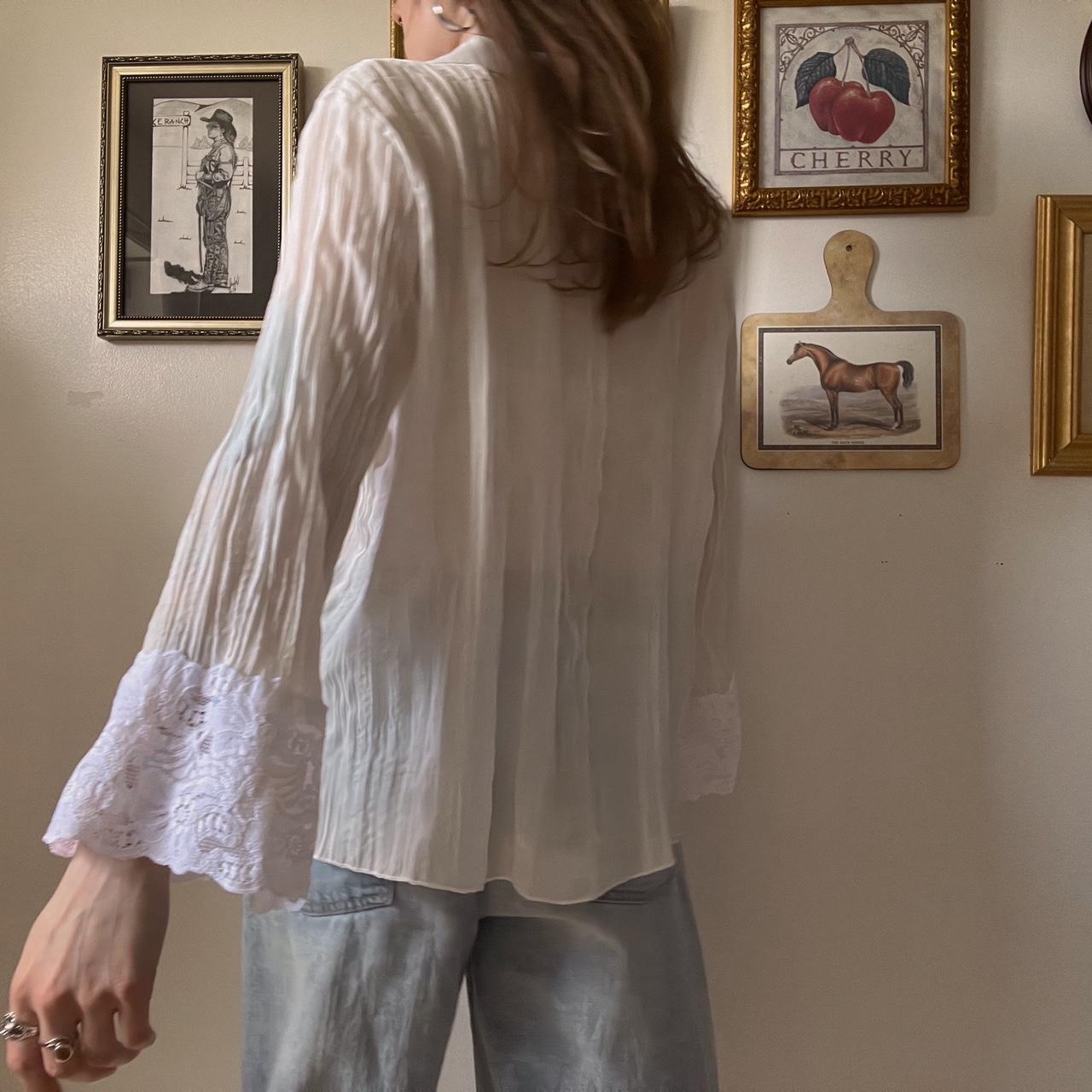 White lace ruffle blouse (M)