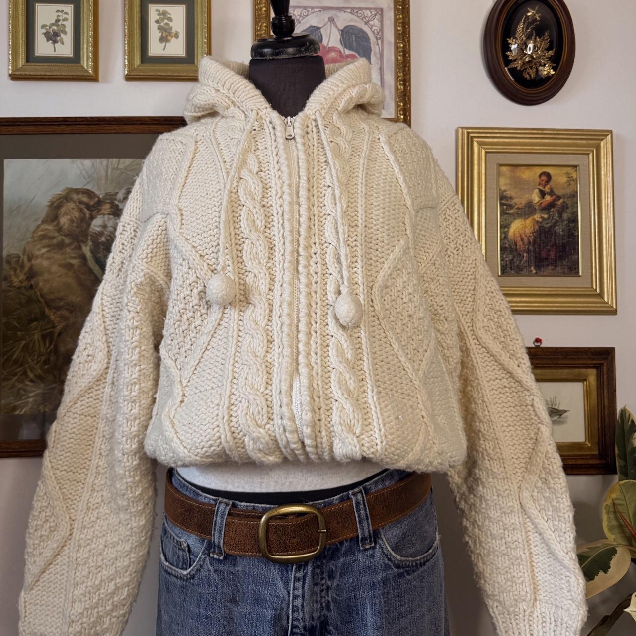 Cream cable knit zip up hoodie (M/L)