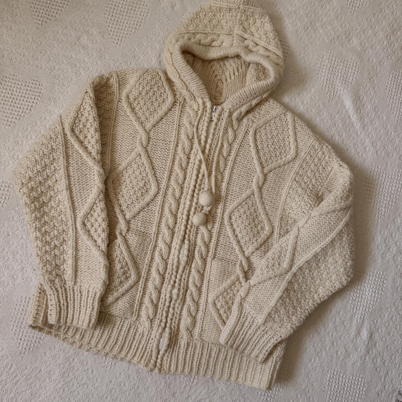 Cream cable knit zip up hoodie (M/L)