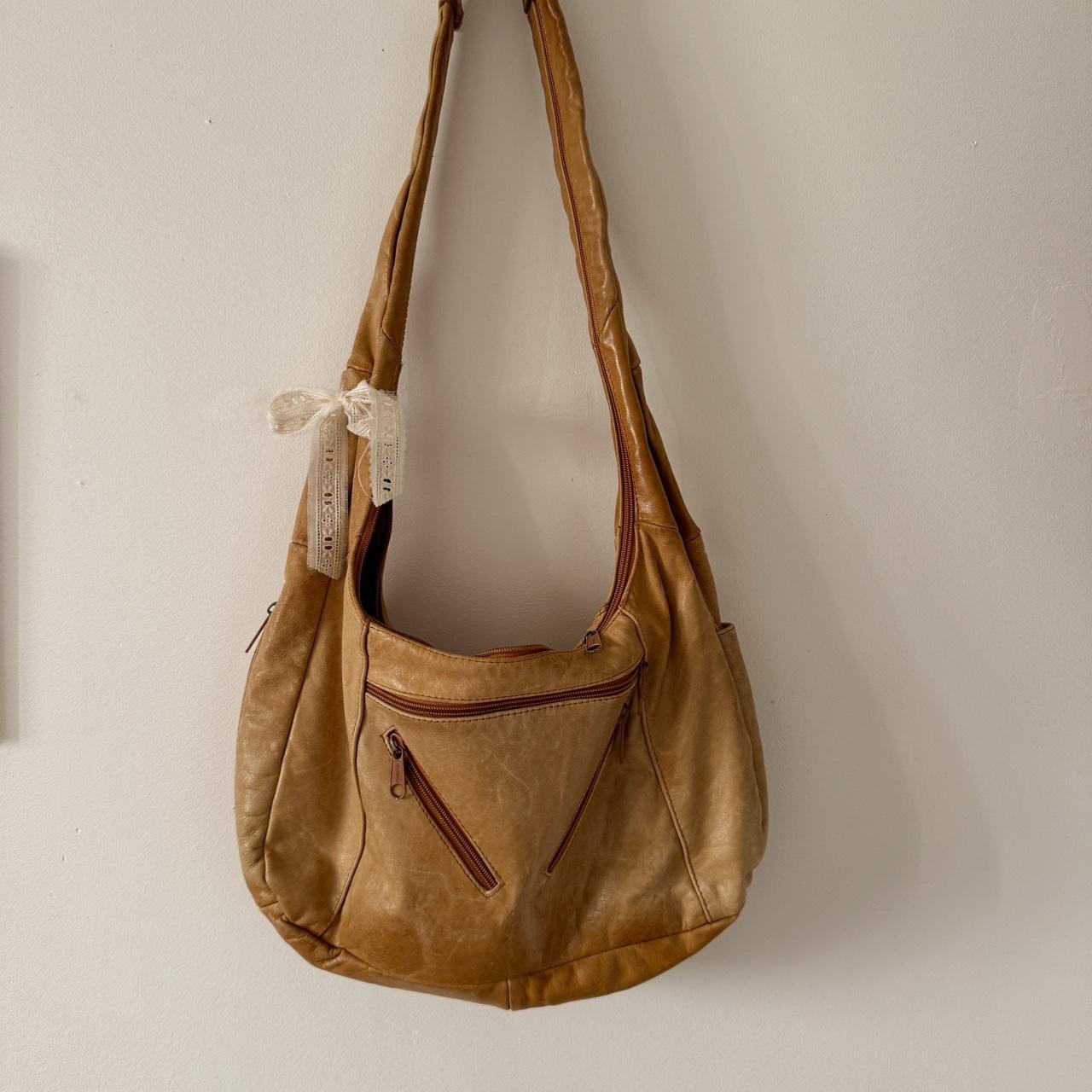 Slouch leather bag