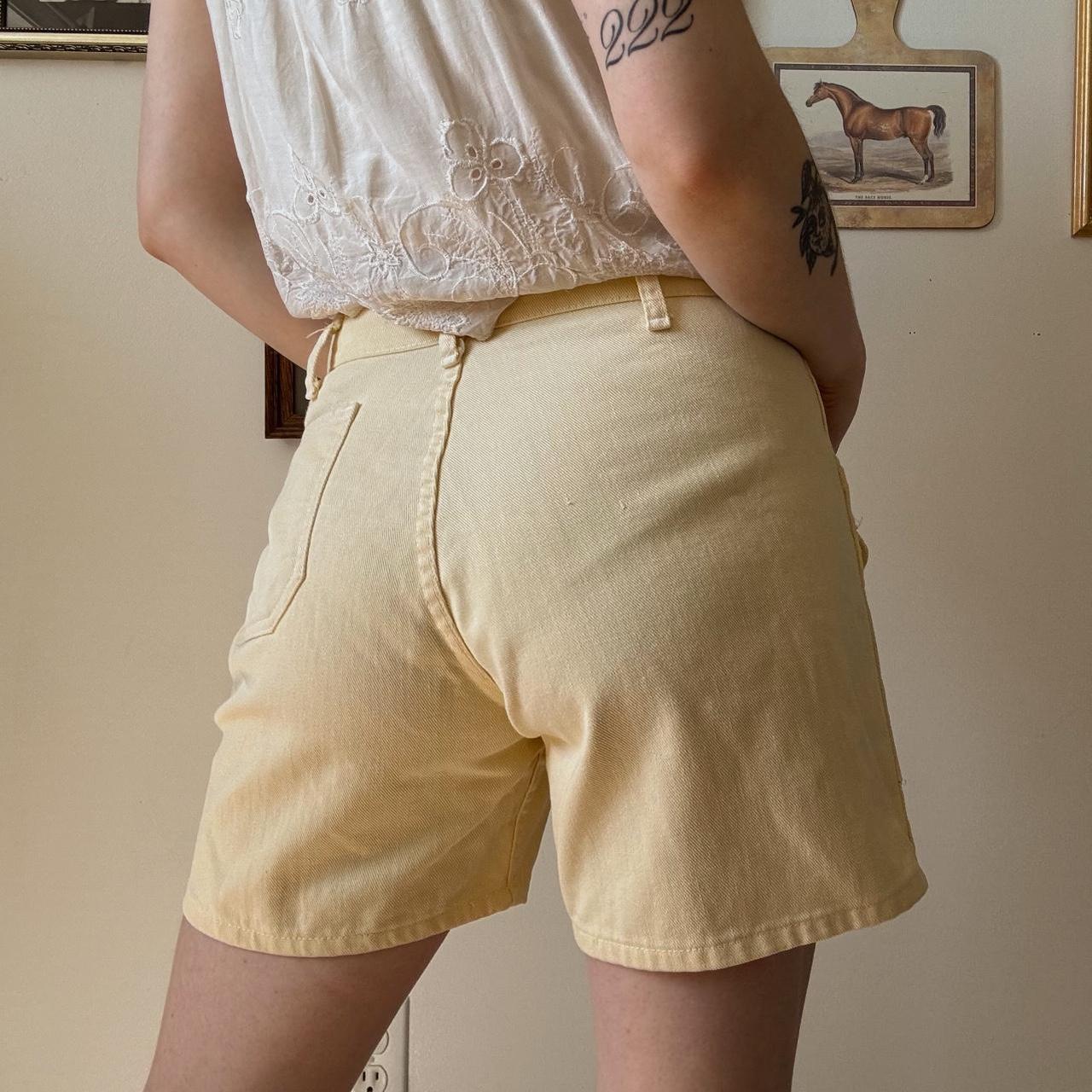 Buttercream vintage shorts (32")