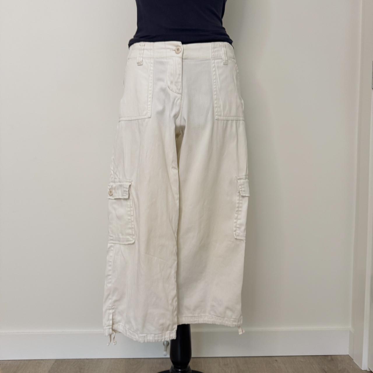 Y2K cream cargo capri pants (S)