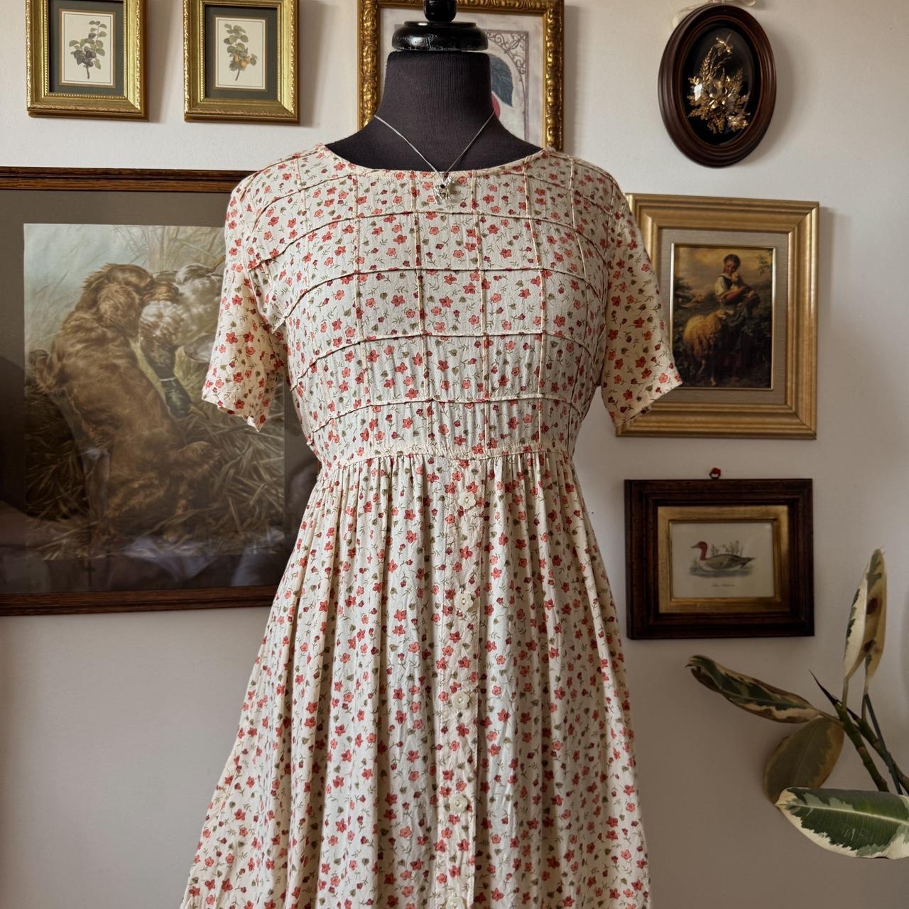 Vintage cottage cream floral maxi dress (M)