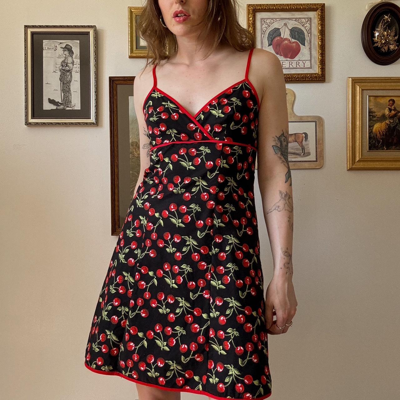 Cherry mini dress (M)