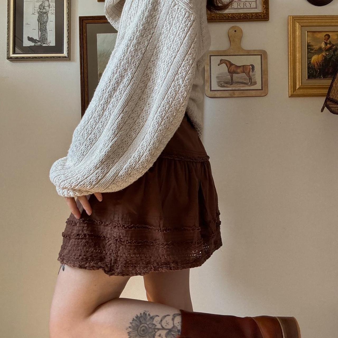 Brown lace mini skirt (S)