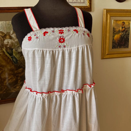 White prairie embroidered maxi dress (S)