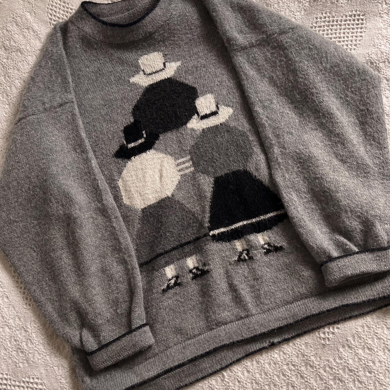 Grey skies wool knit sweater (L)