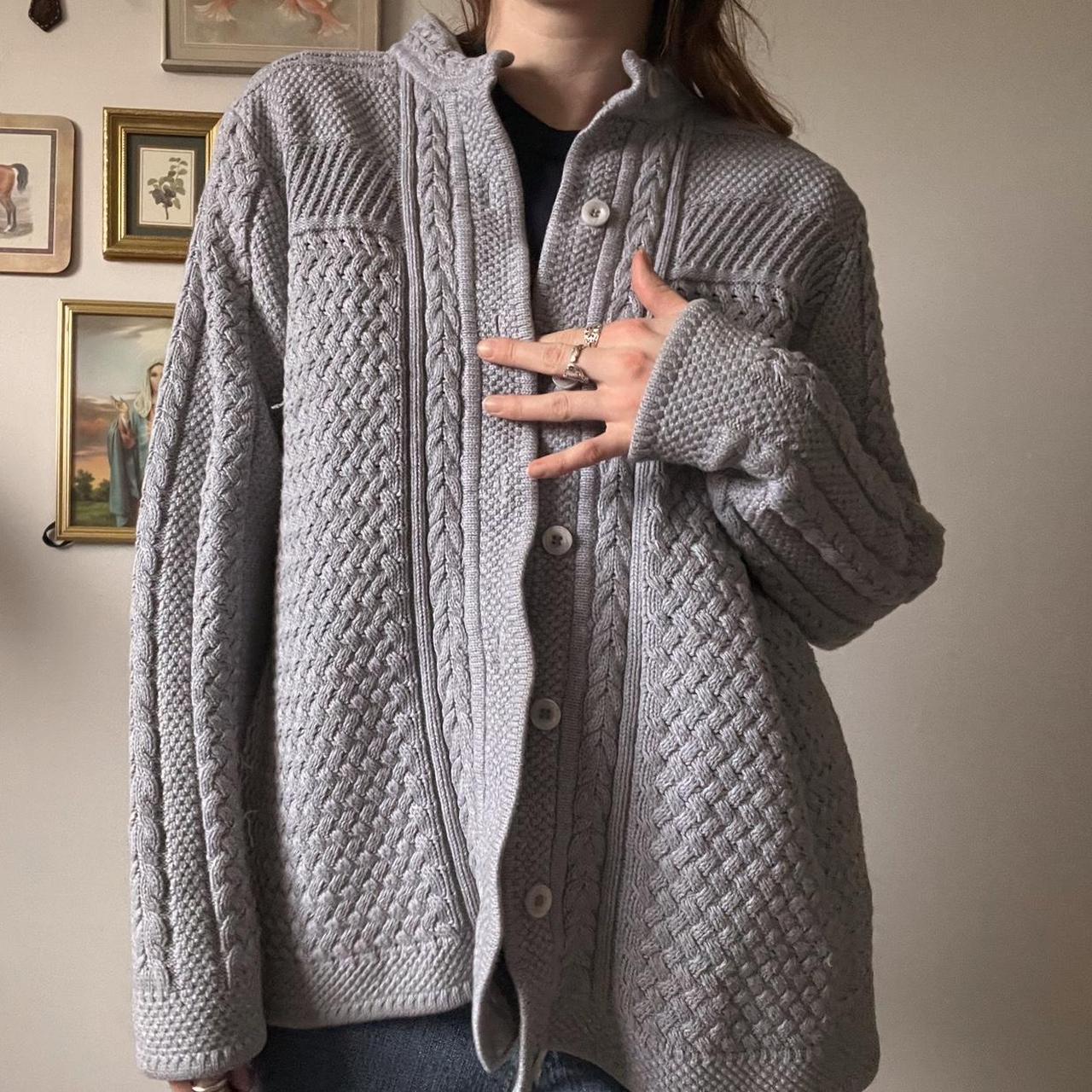 Grey cable knit cardigan (XL)