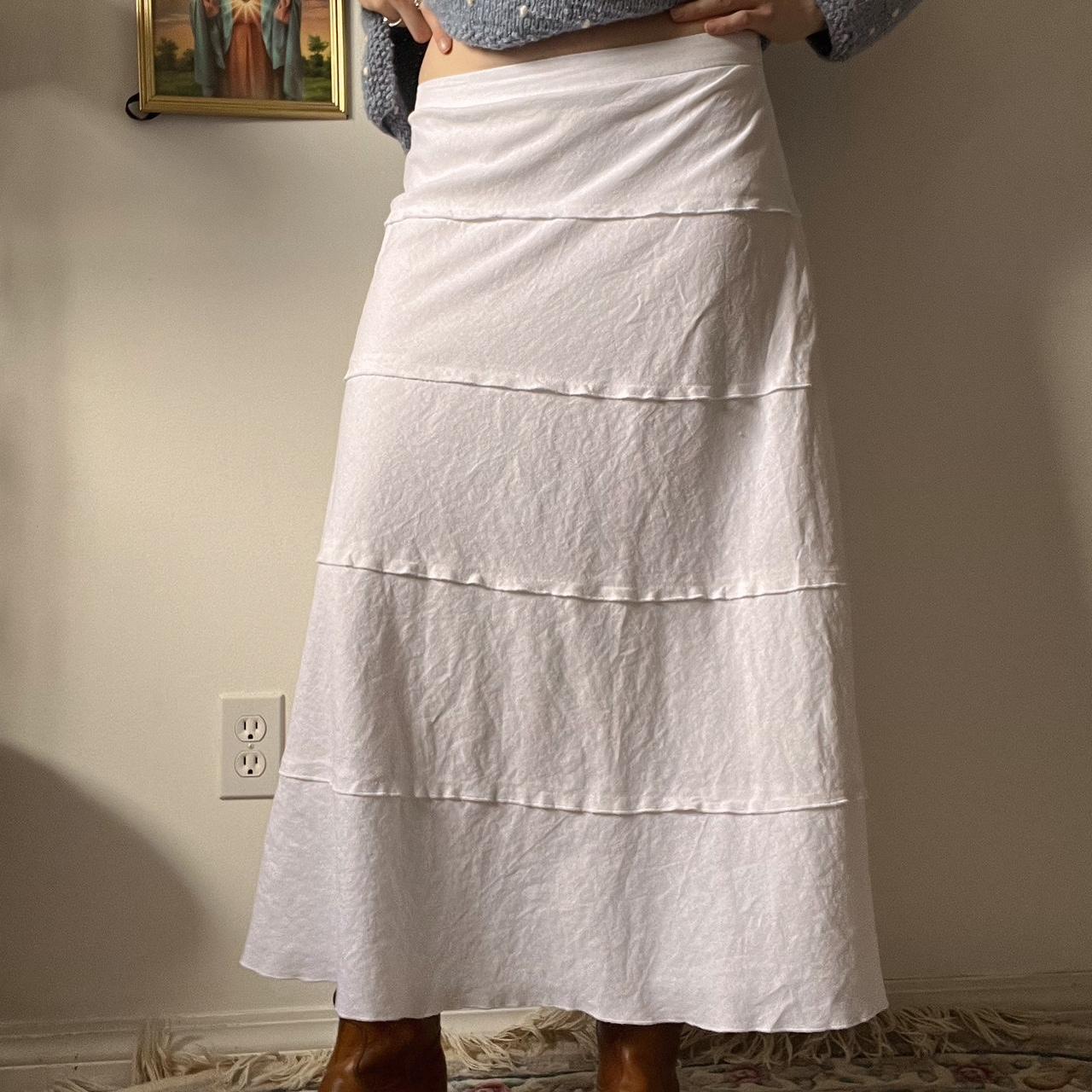 White tiered maxi skirt (L)