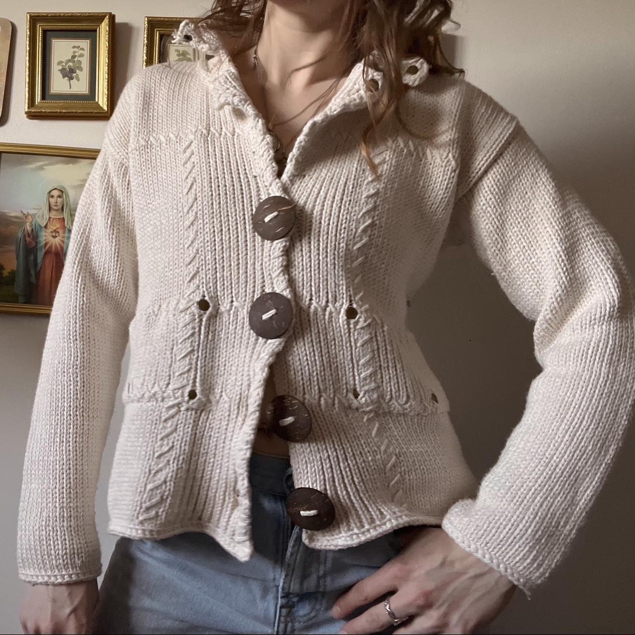 White chunky knit cardigan (M)