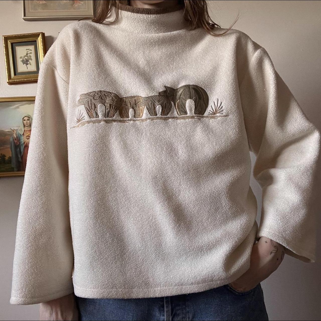 Cream fleece bear sweater (M)