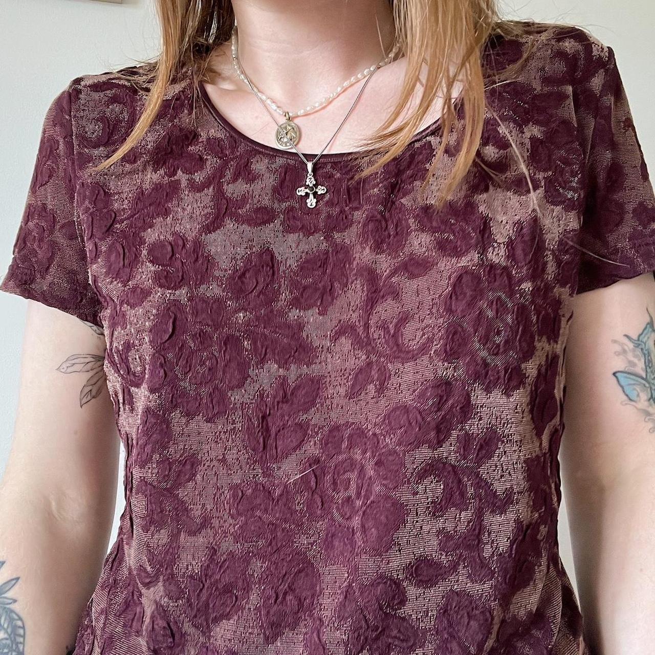 Velvet rose baby tee (M)