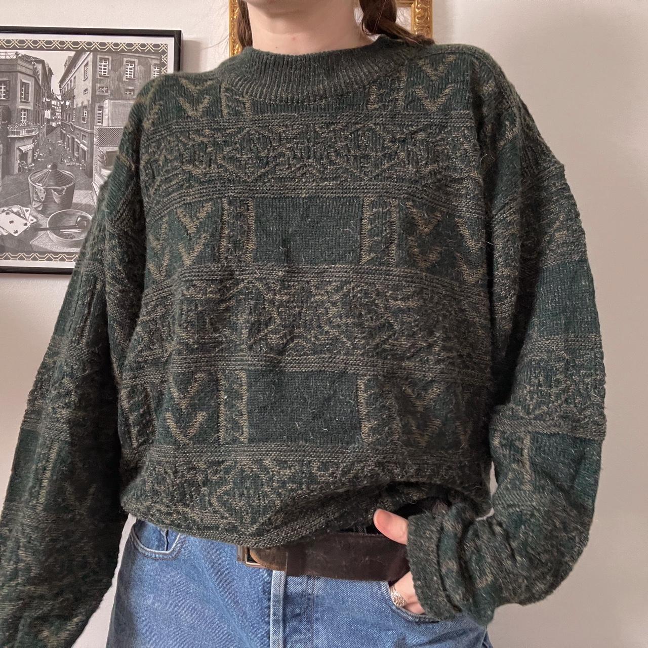 Forest green knit sweater (M)