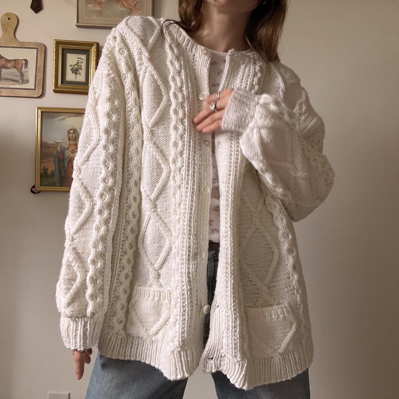 Chunky cream cable knit cardigan (L)