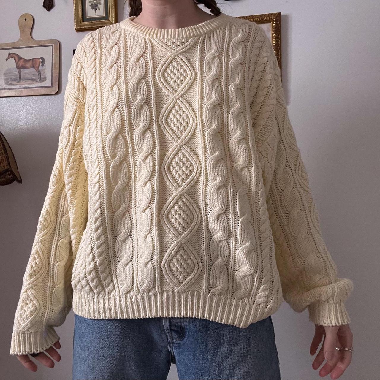 Cream cable knit sweater (M)