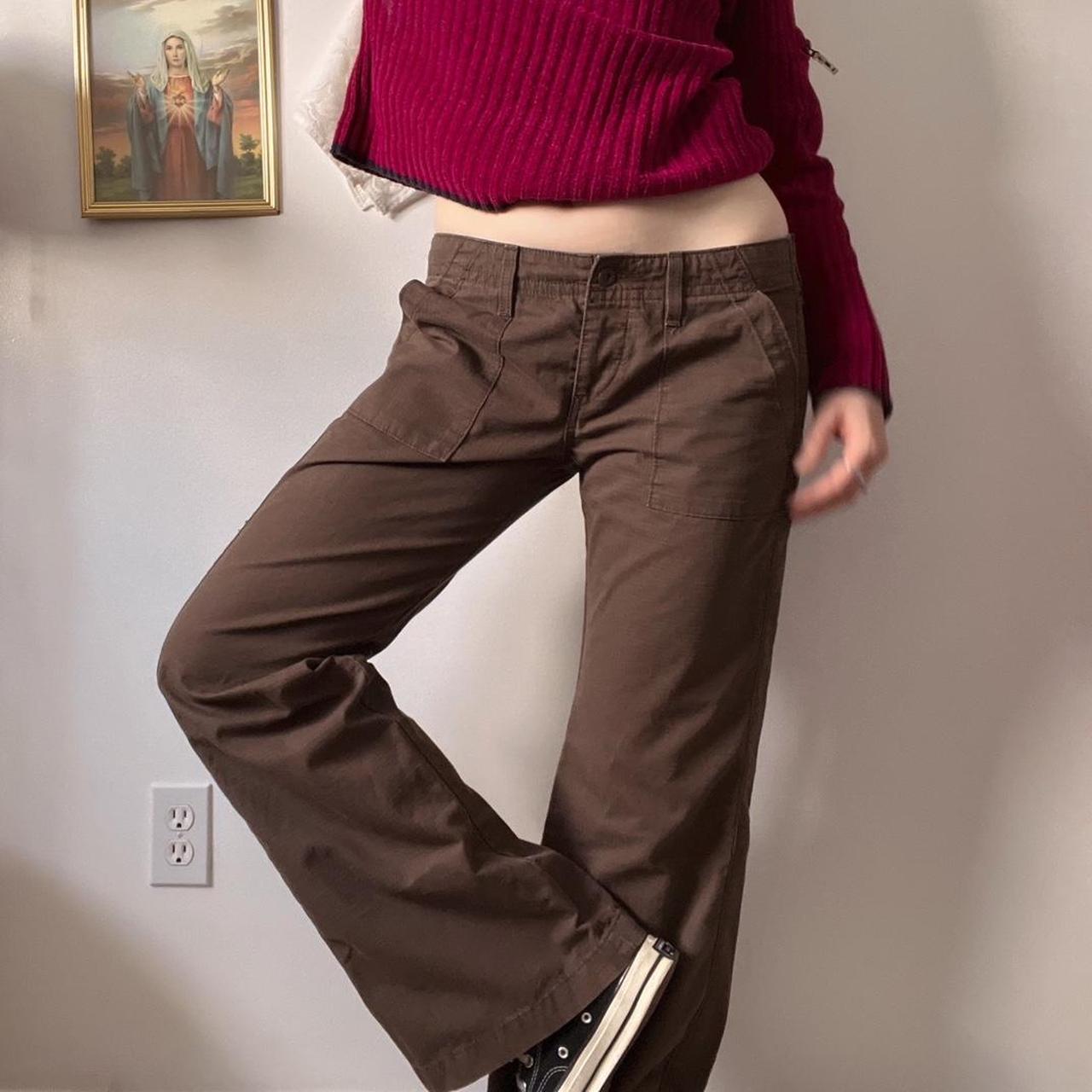 Brown levi's flare pants (M)