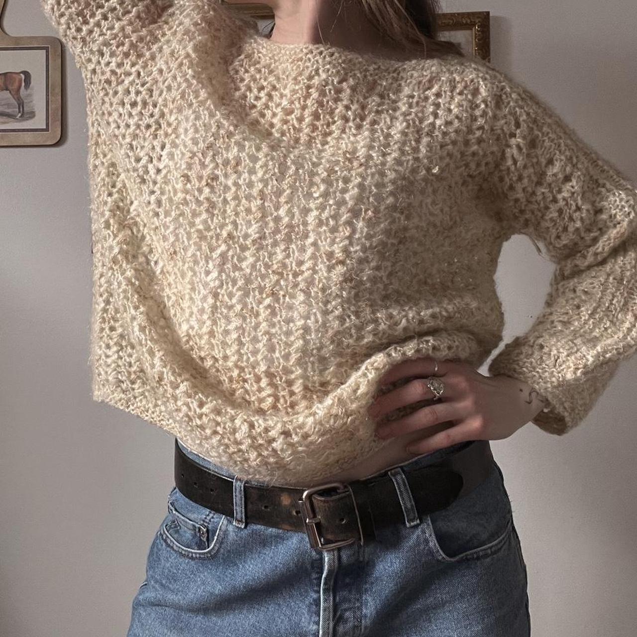 Neutral crochet knitted sweater (M)