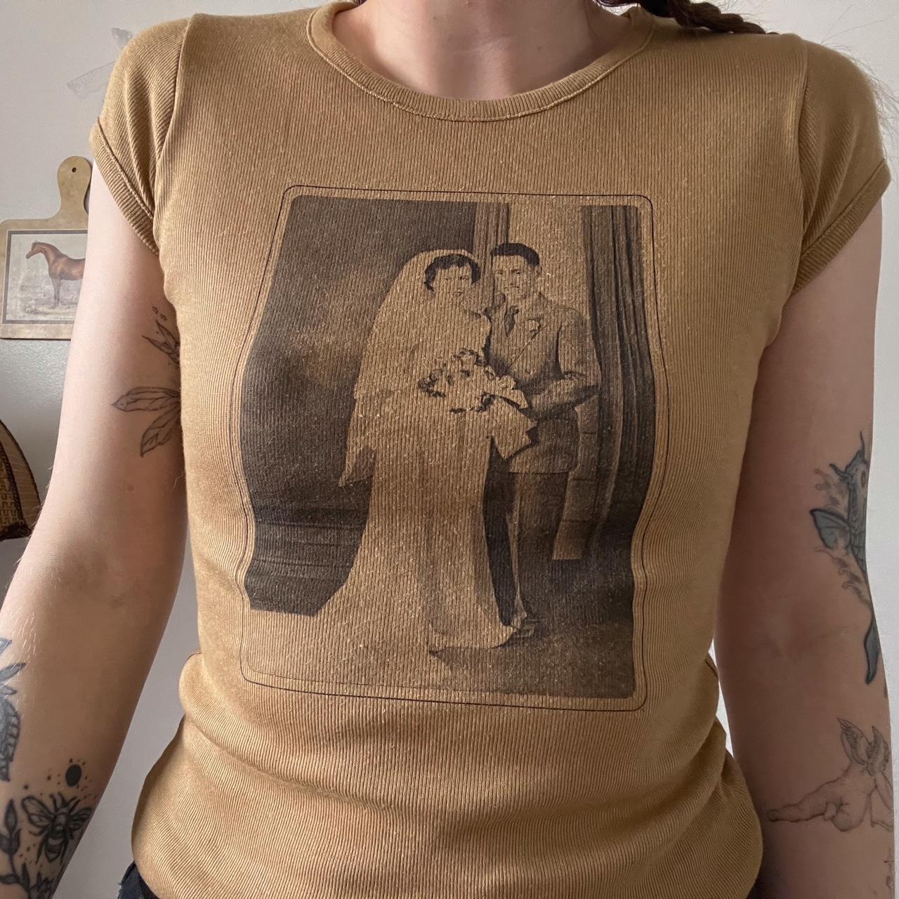 1970's wedding portrait baby tee (S/M)