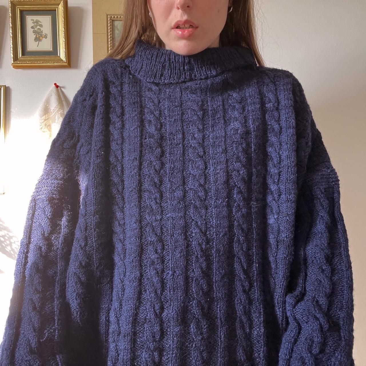 90s cabincore navy cable knit (XL)