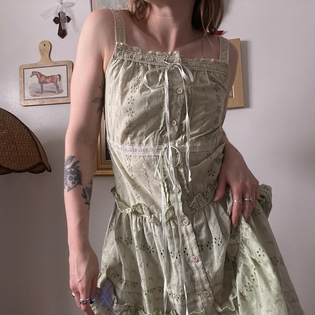 Sage eyelet vintage dress (S)