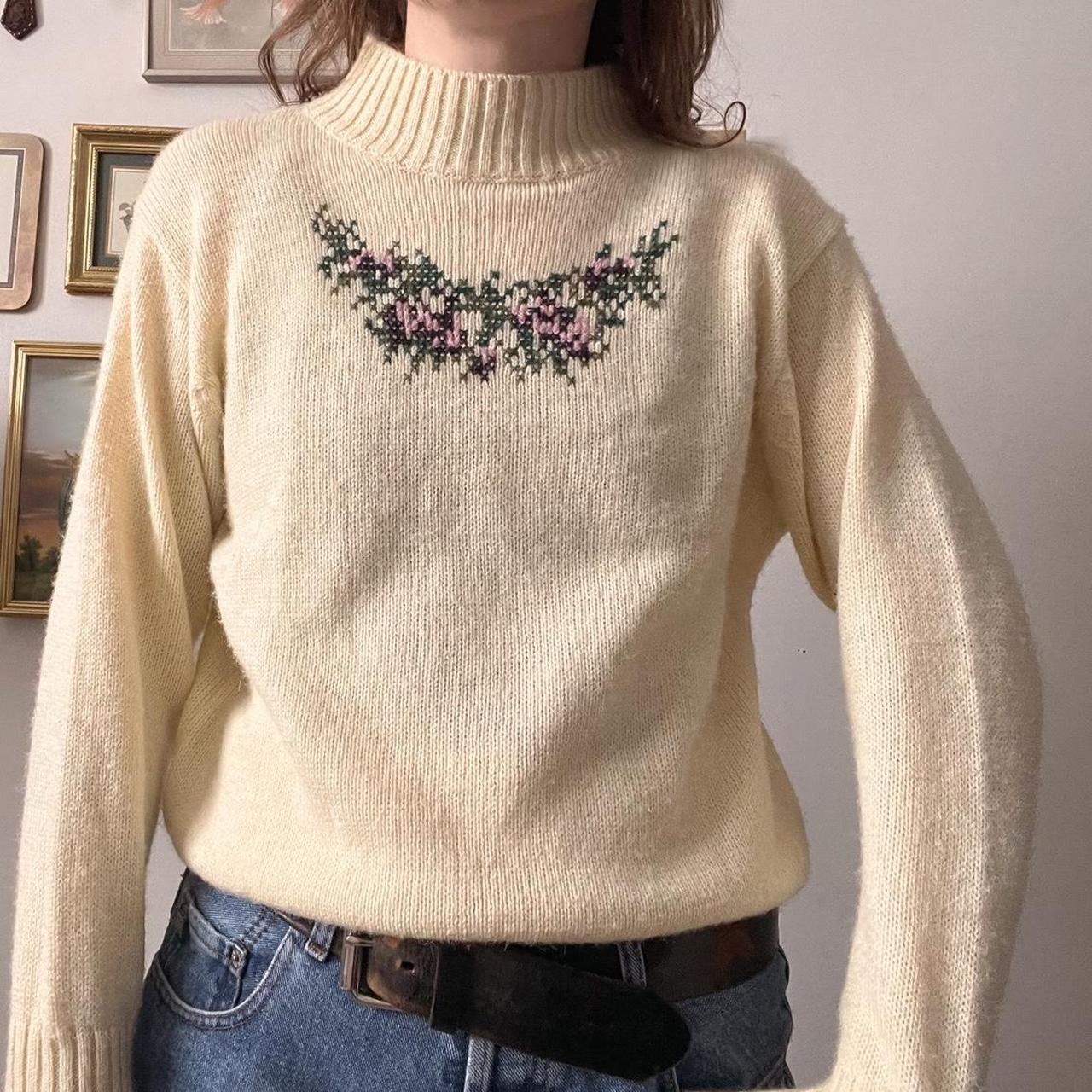 Floral cross stitch sweater (S)