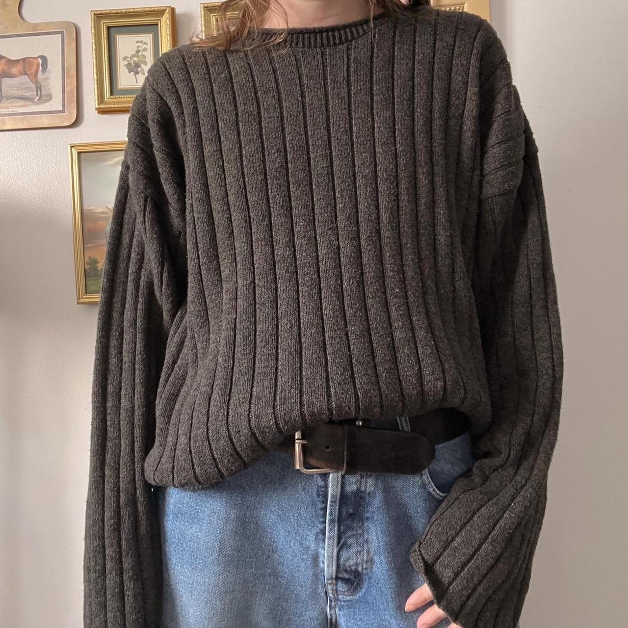 Ribbed moss green knit jumper (L)