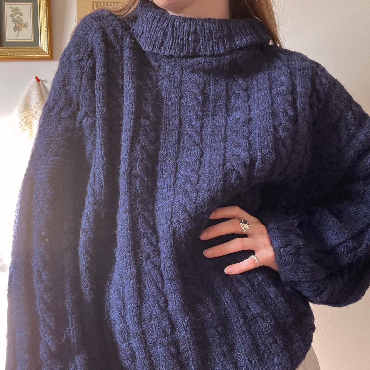 90s cabincore navy cable knit (XL)