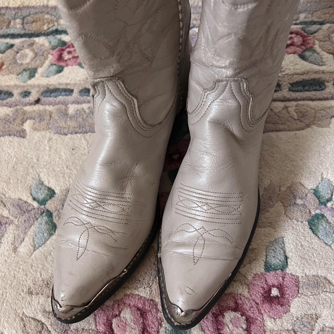 Silver leather cowboy boots (8/8.5)