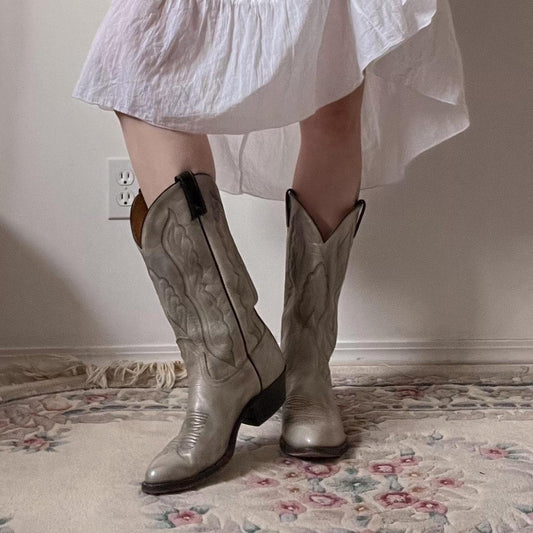 Silver leather cowboy boots (10)