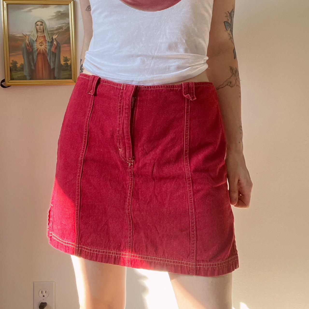 Cherry red skort (M)