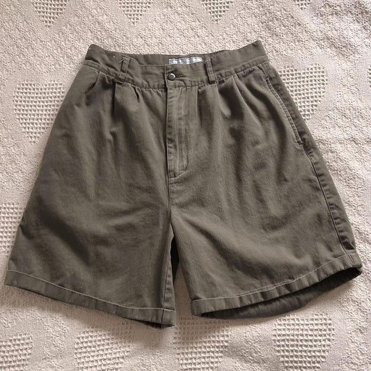 Olive pleated shorts (27")