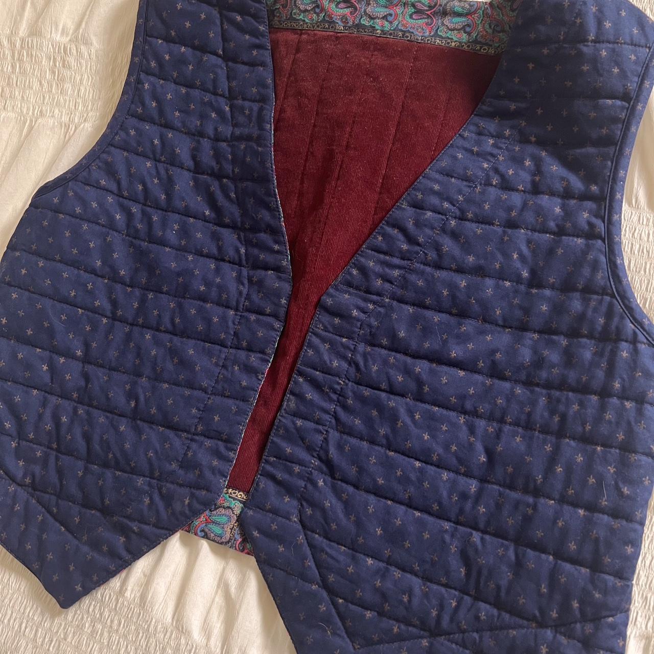 Quilted patchwork reversible vest (L)