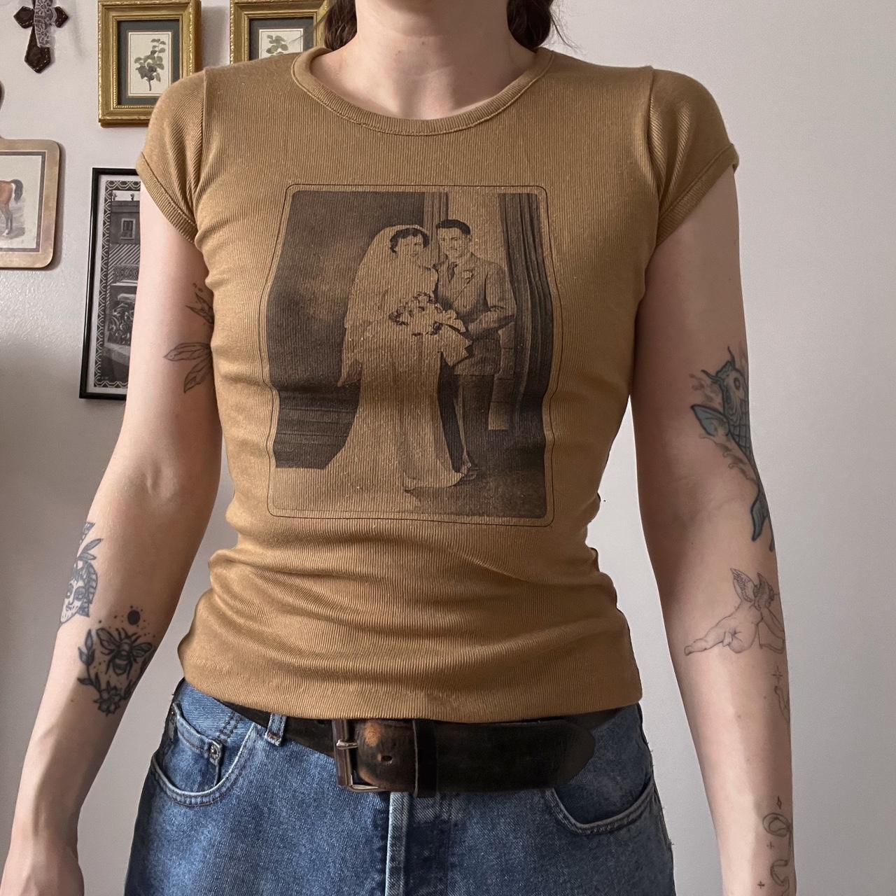 1970's wedding portrait baby tee (S/M)