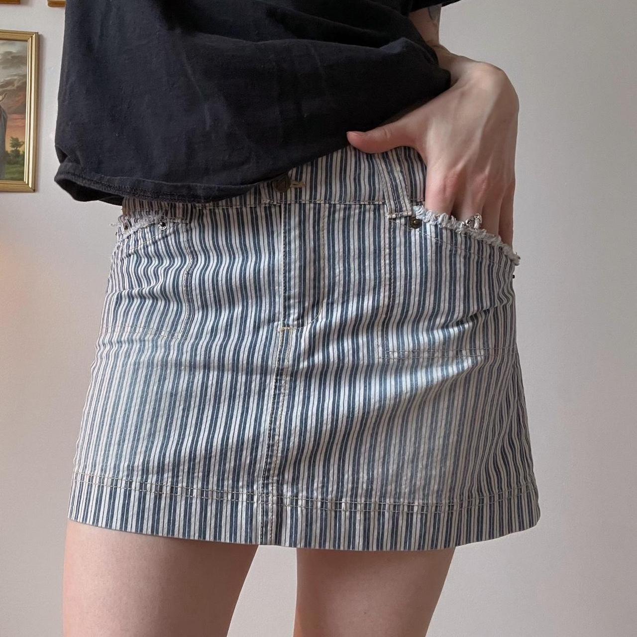 Pinstripe mini skirt (M)