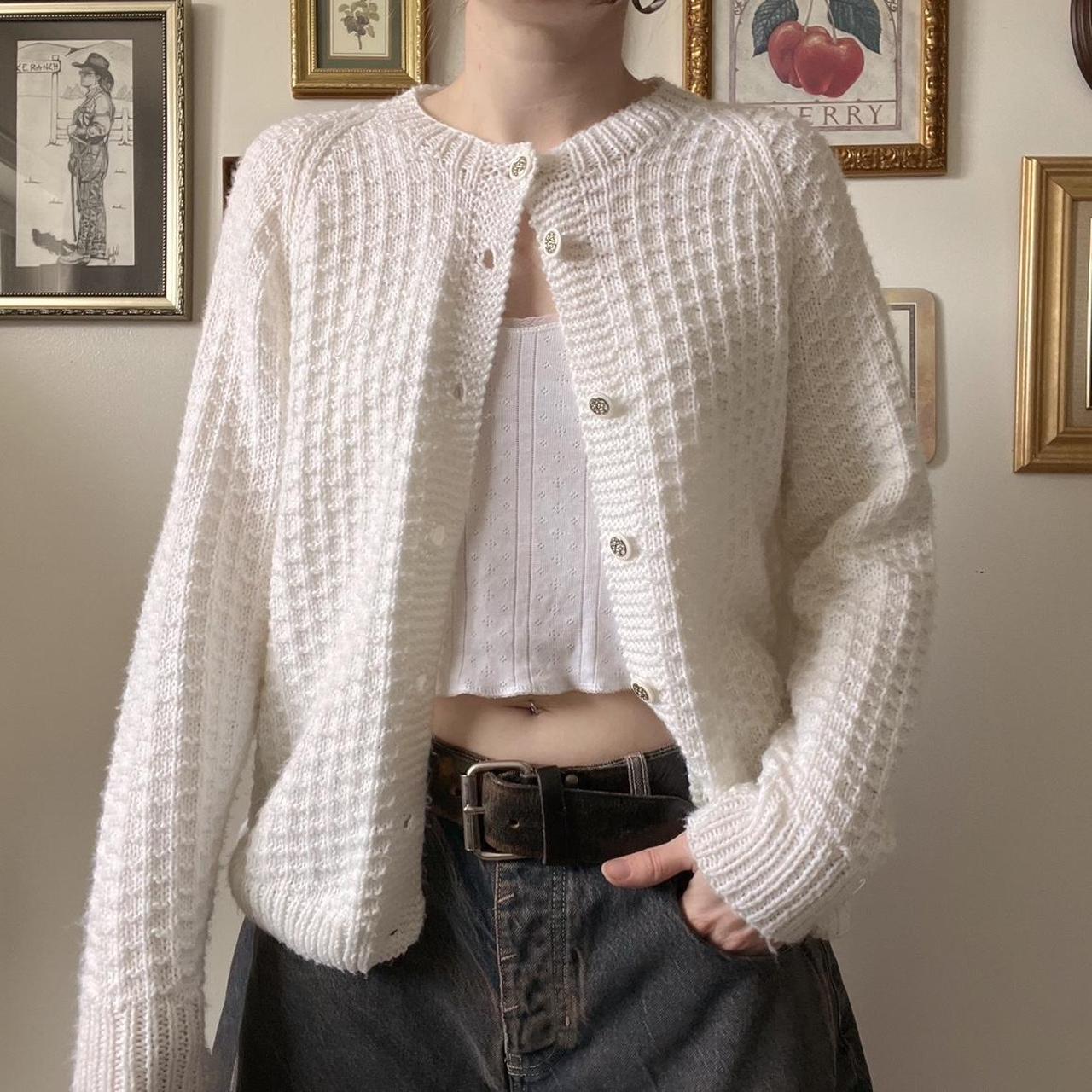 White textured knit cardigan (S/M)