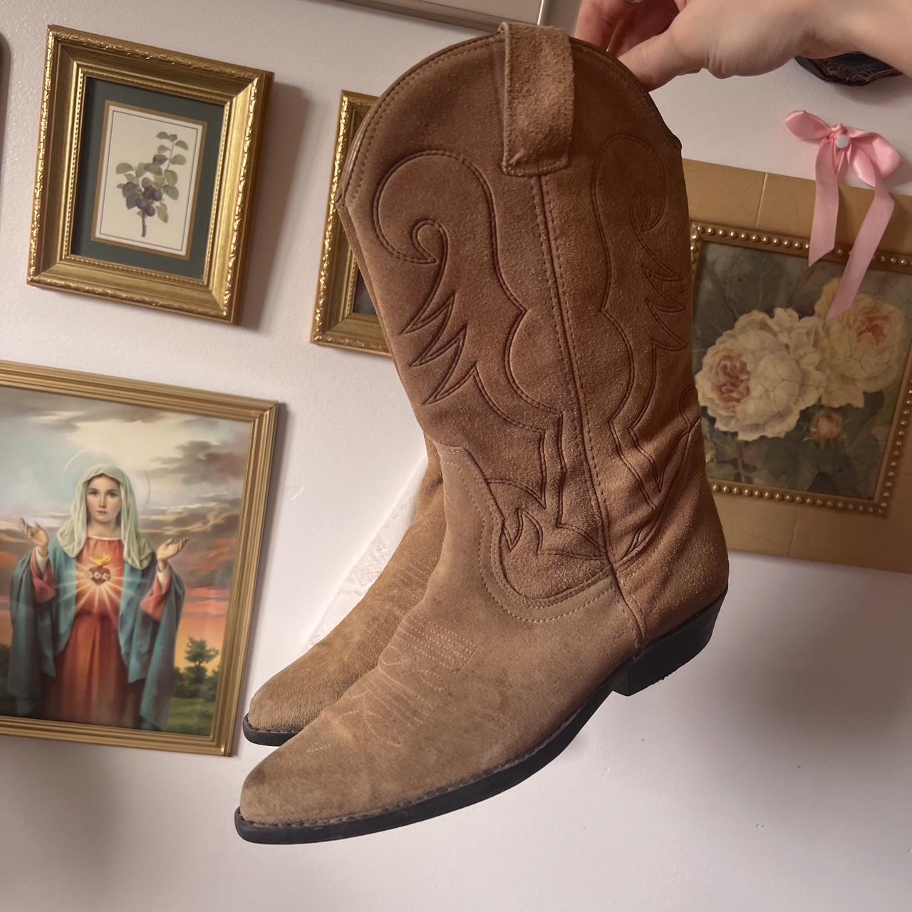 Tan suede cowboy boots (8)