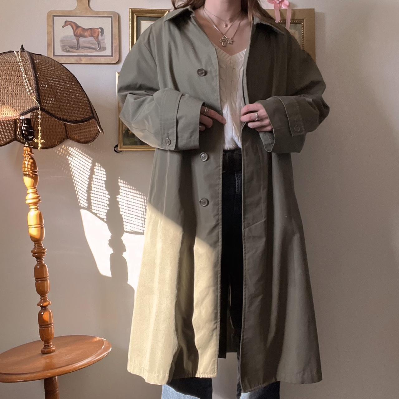 Vintage 80's khaki green trench coat (L)