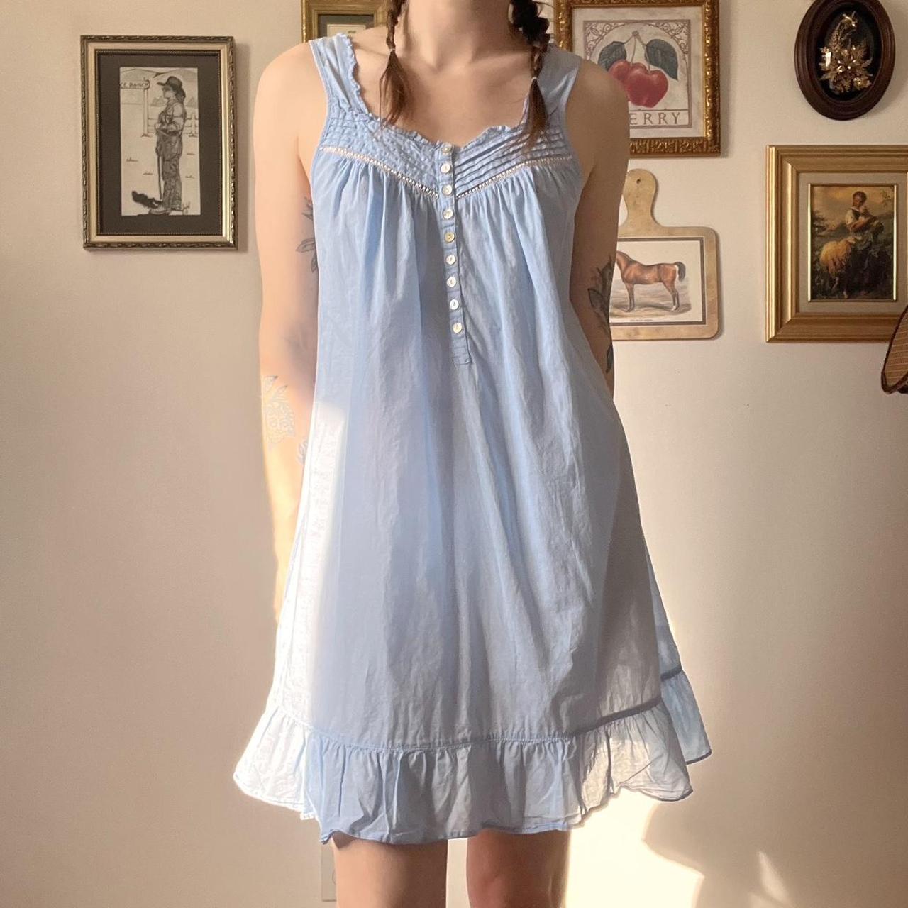 Powder blue ruffle dress (S)