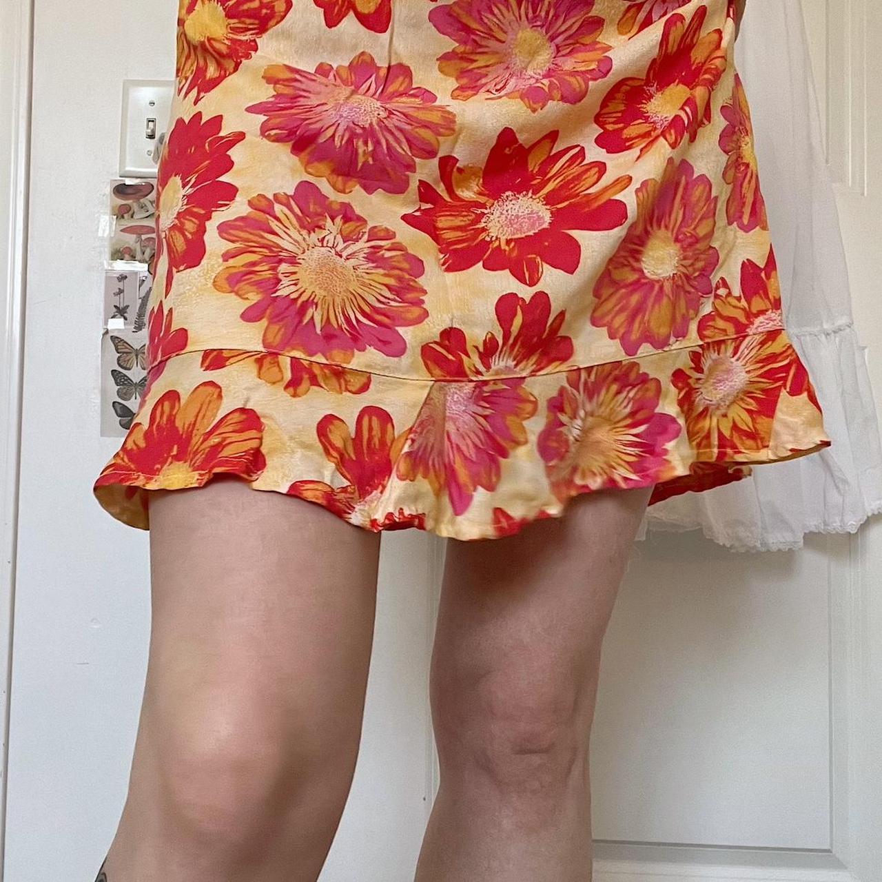 Pink floral mini dress (M)