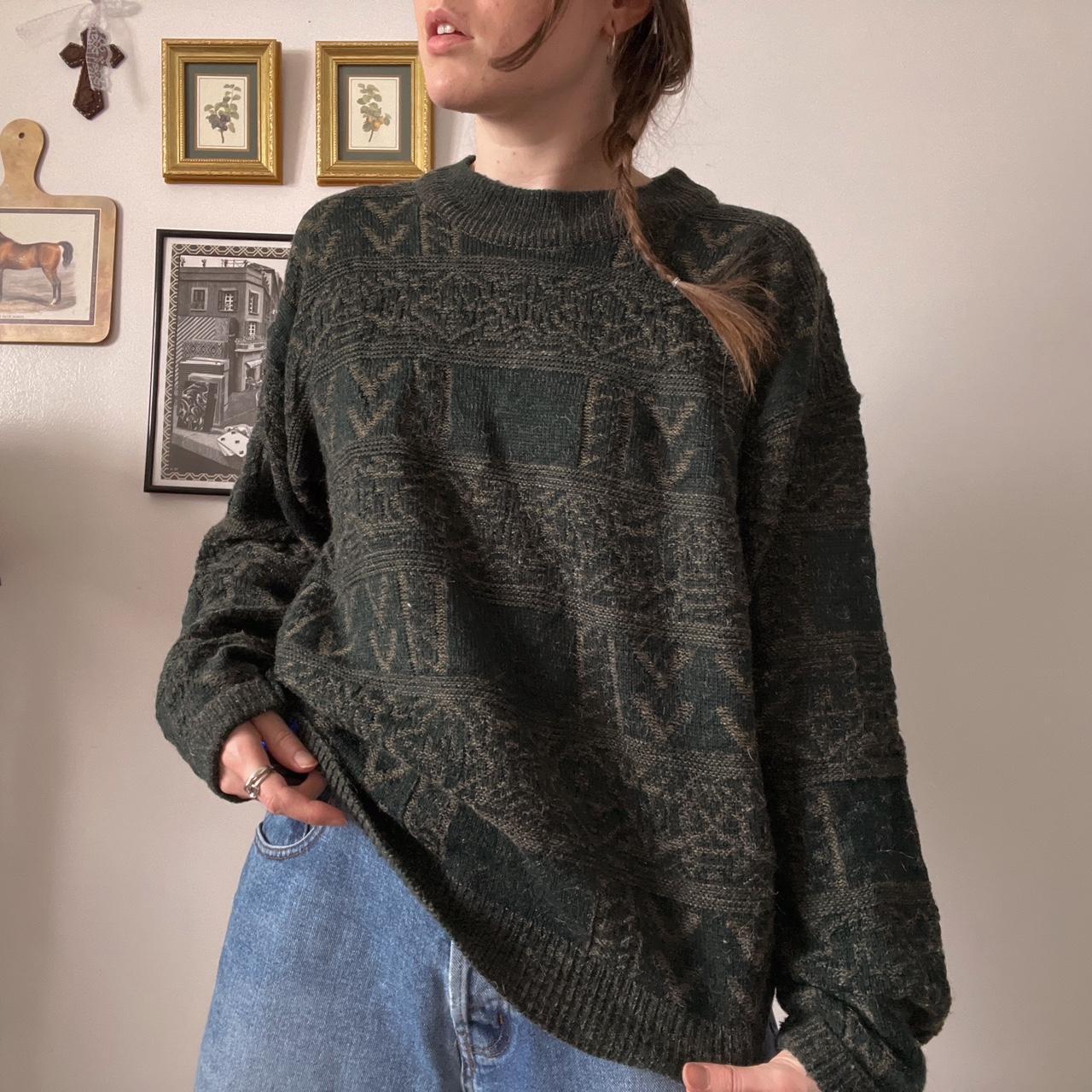 Forest green knit sweater (M)